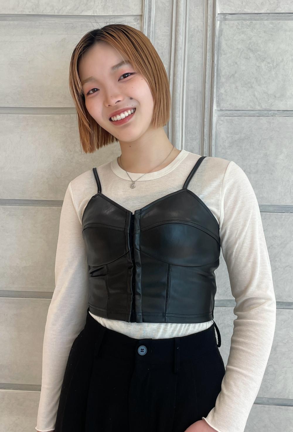 小川　真弥
