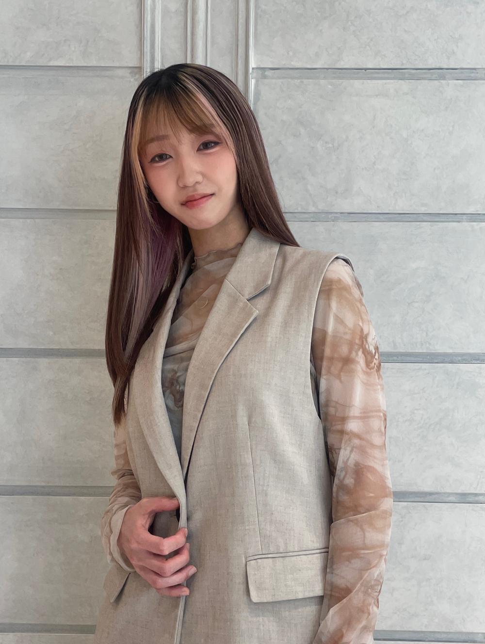 片柳　真奈