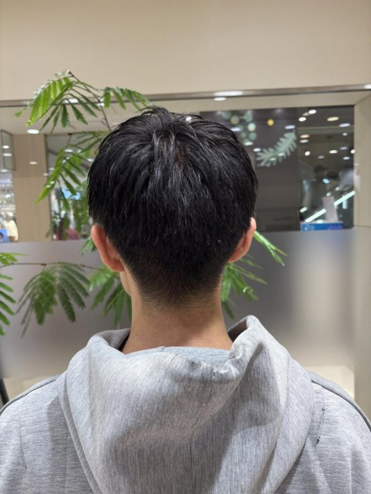 刈り上げショートスタイル