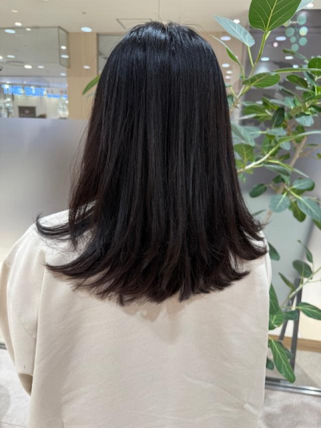 ミディアムレイヤースタイル