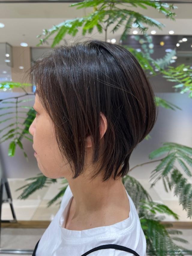 ショートボブ