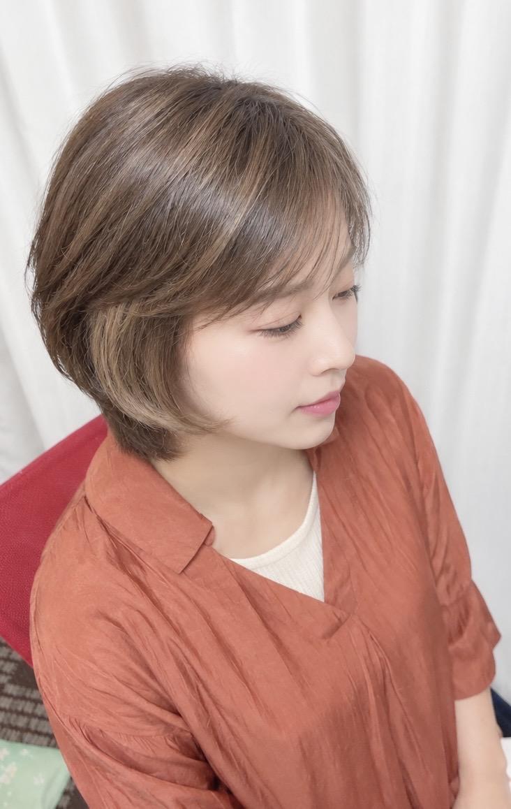 ショートボブ