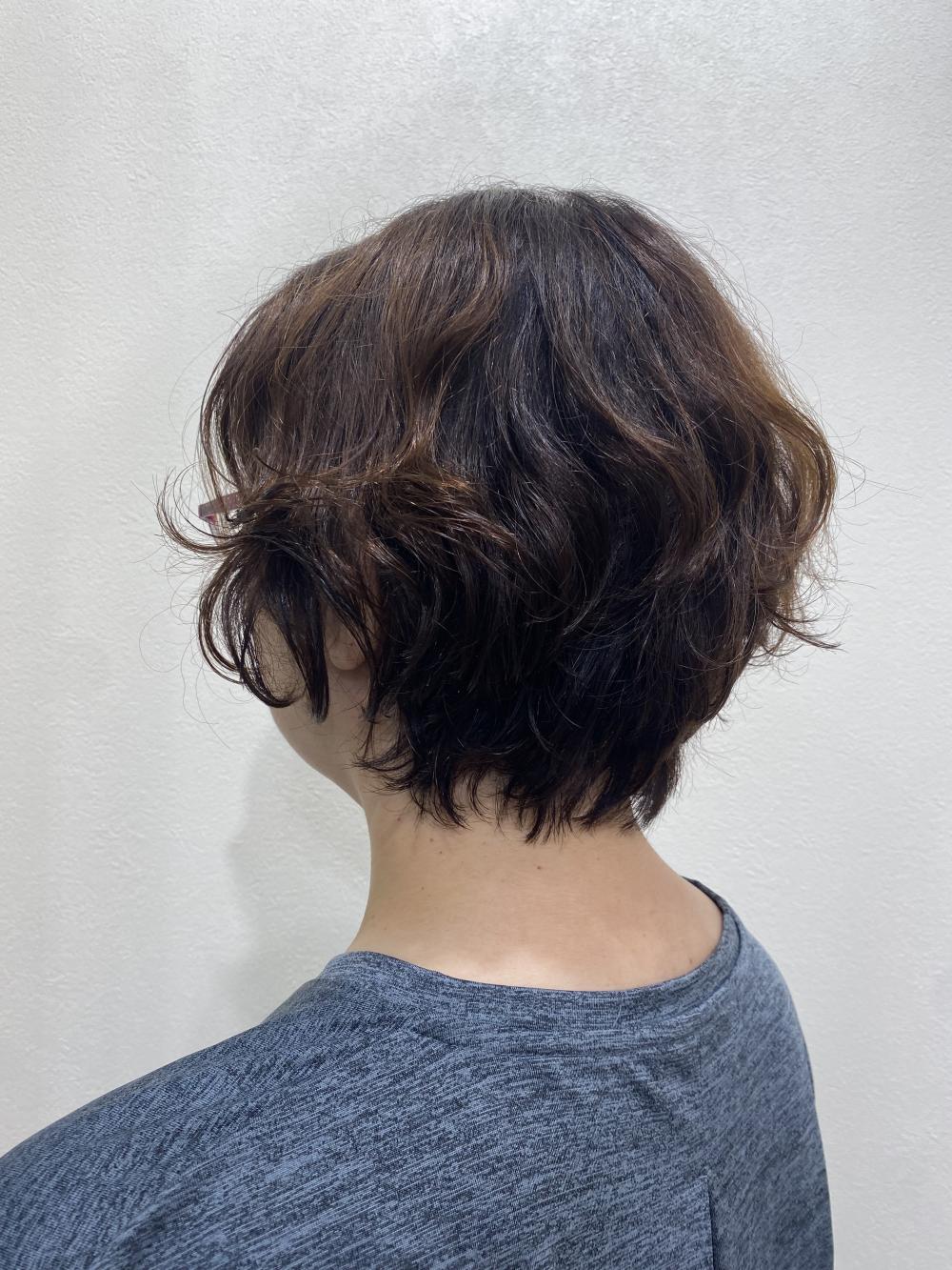 パーマ風クセ毛カット