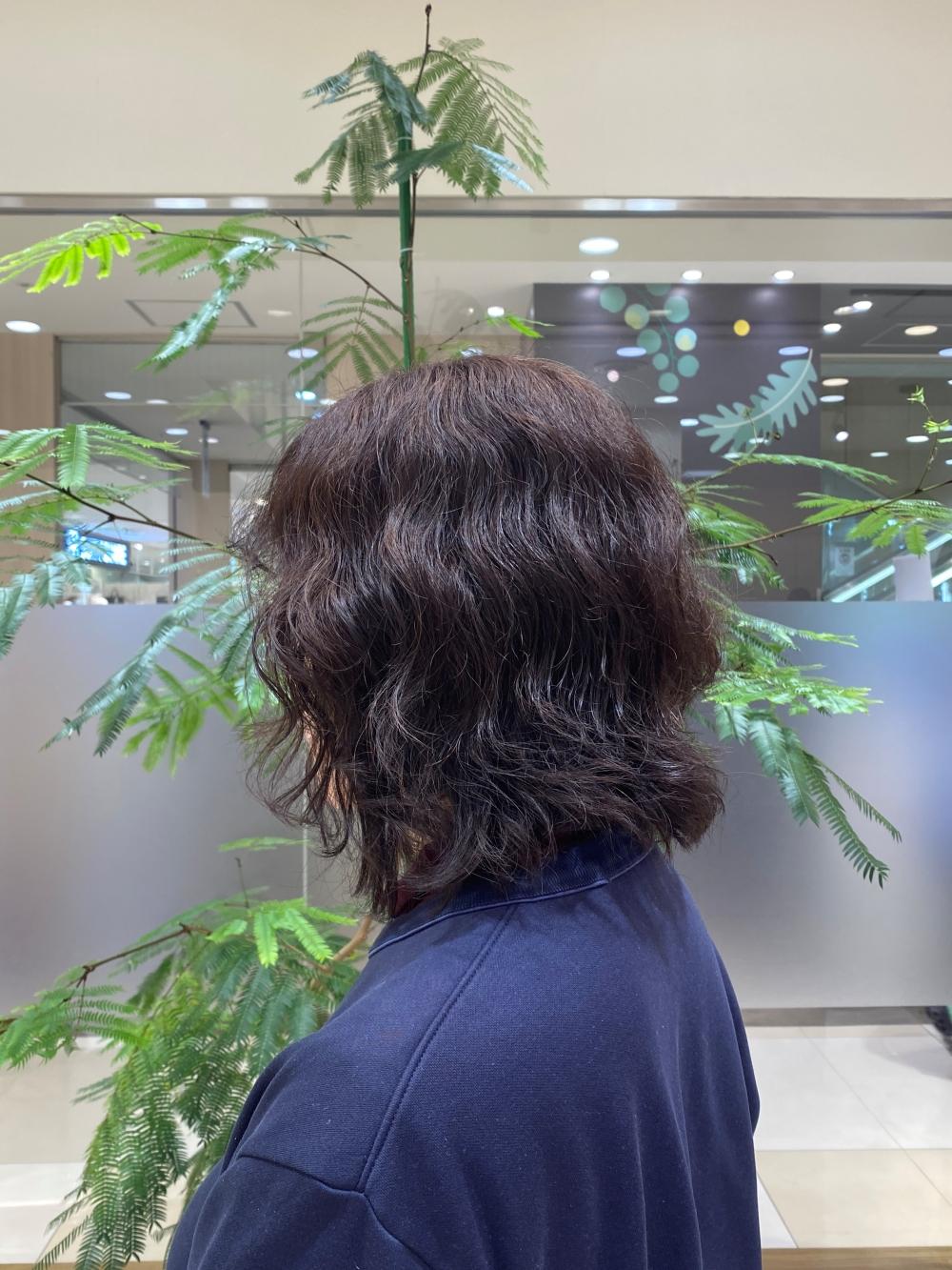癖毛を活かしたレイヤーボブヘア