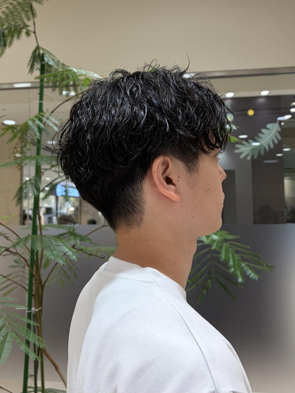 夏はパーマで楽にトレンド感を♪