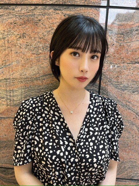 ショートボブ
