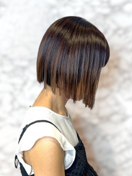 切りっぱなしワンレン/前下がりワンレン/前下がりボブ