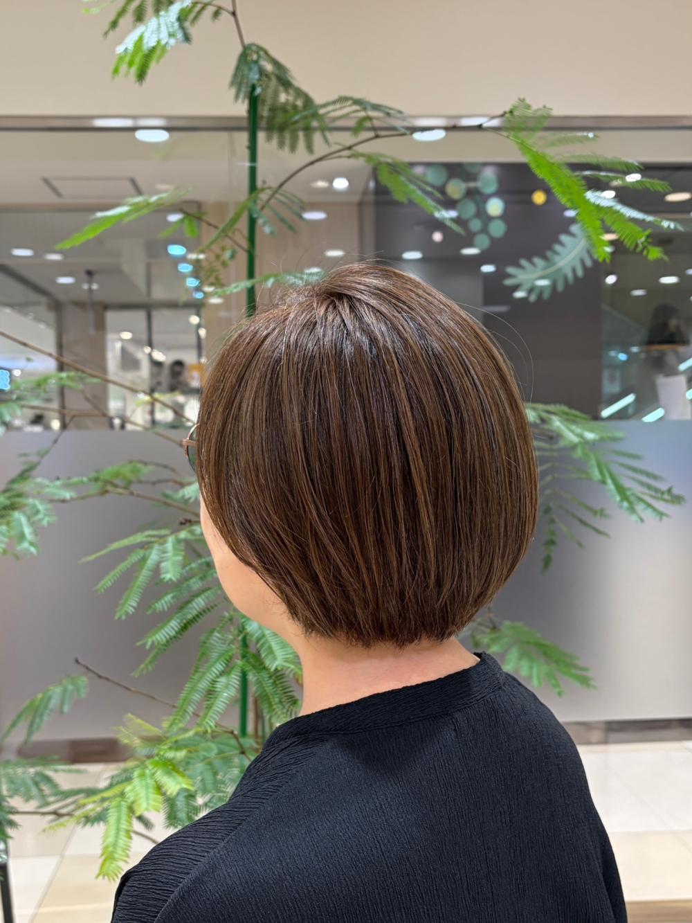ベージュカラーで白髪ぼかし