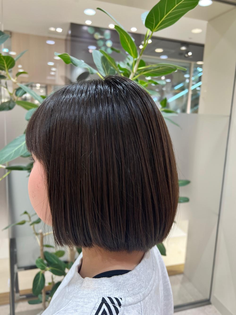 ツヤ髪　ボブスタイル