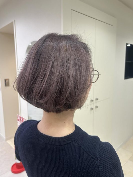 ショートボブ
