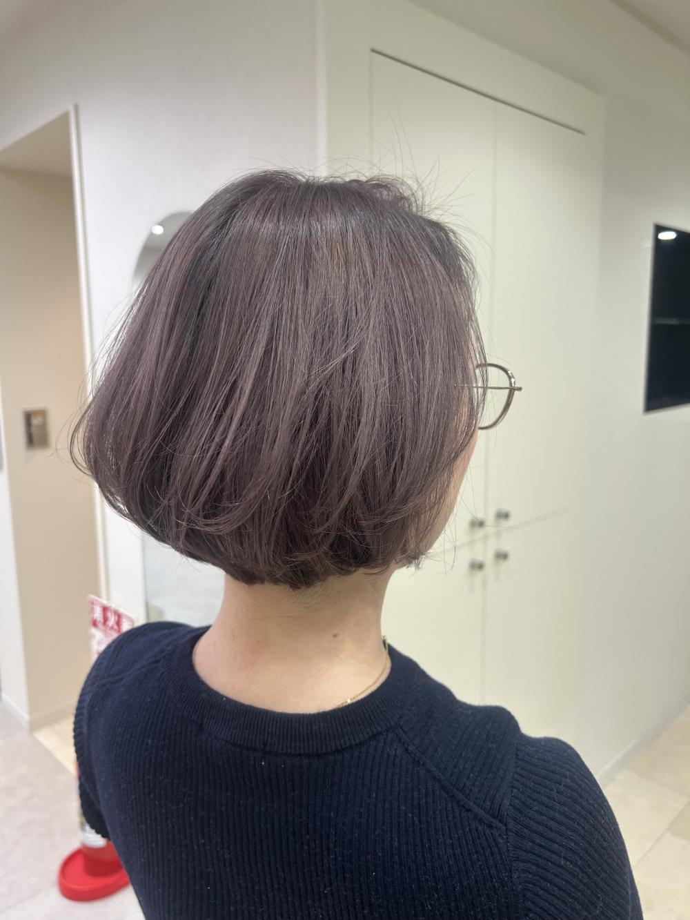 ショートボブ