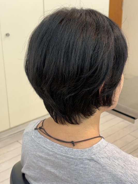 ショートボブ
