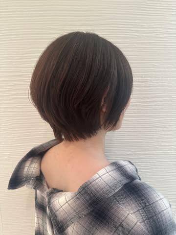 ショートボブ
