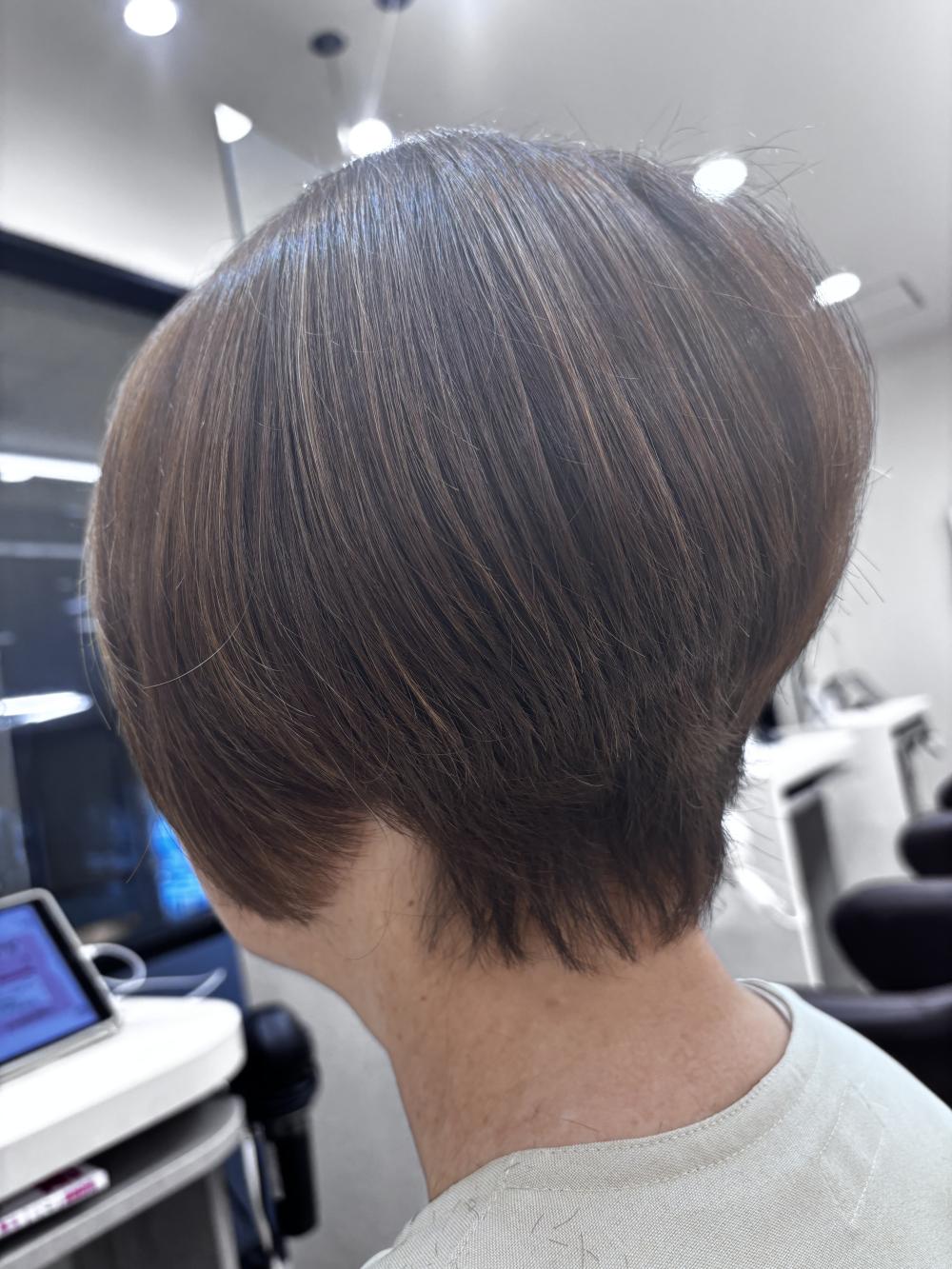 ショートボブ