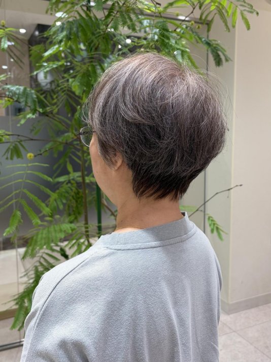 ロイヤルグレージュヘア