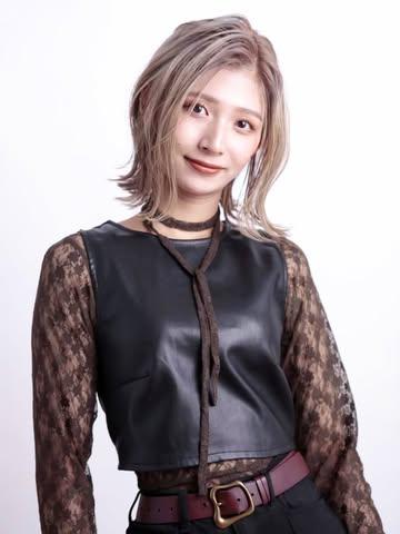 シンプルな存在感～金髪外ハネボブ～