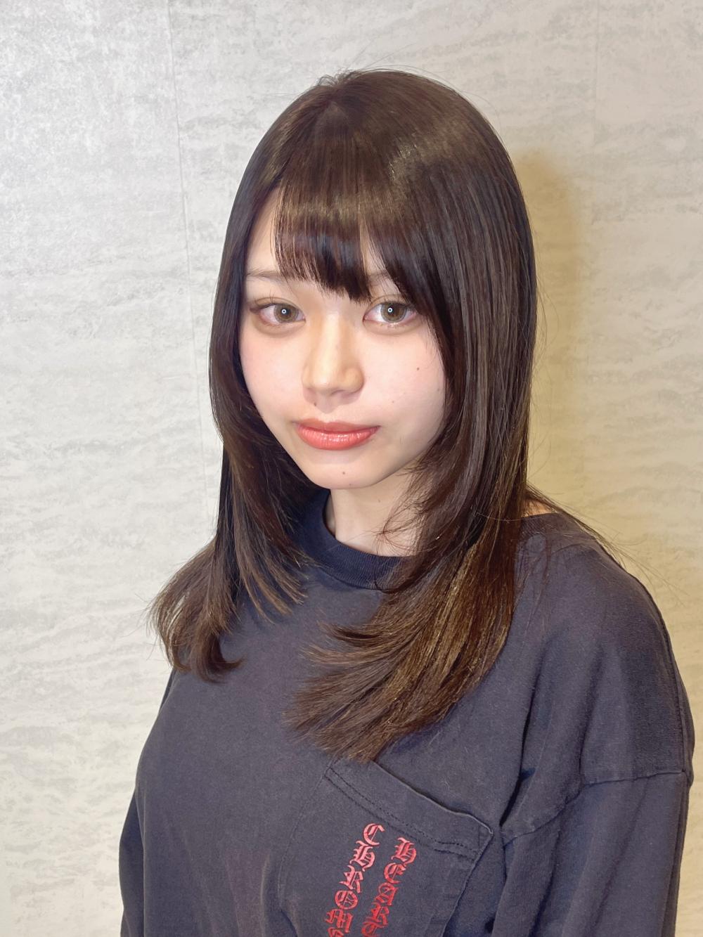大人可愛い20代30代40代小顔レイヤーウェーブミディアムウルフ