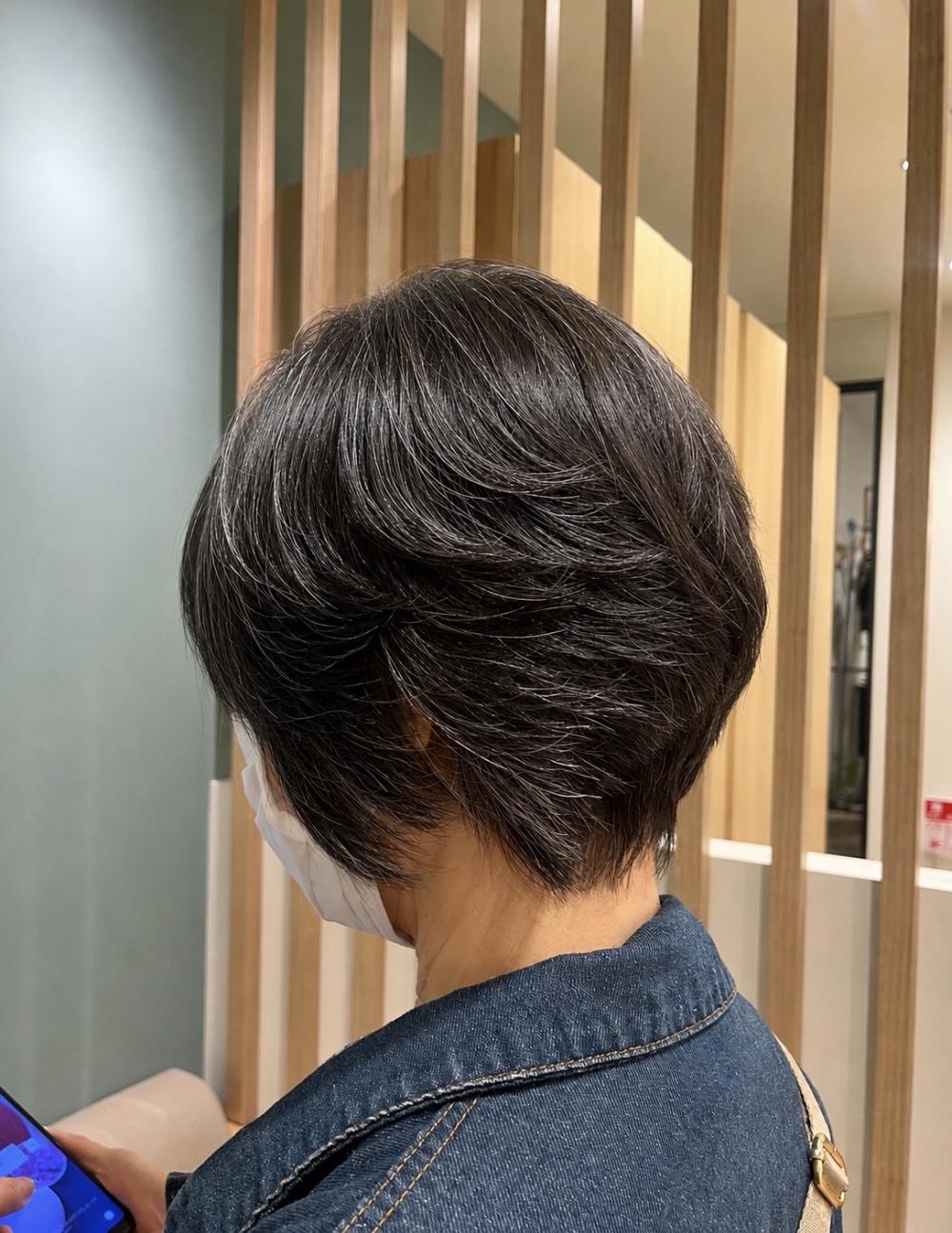 大人のナチュラルショート
