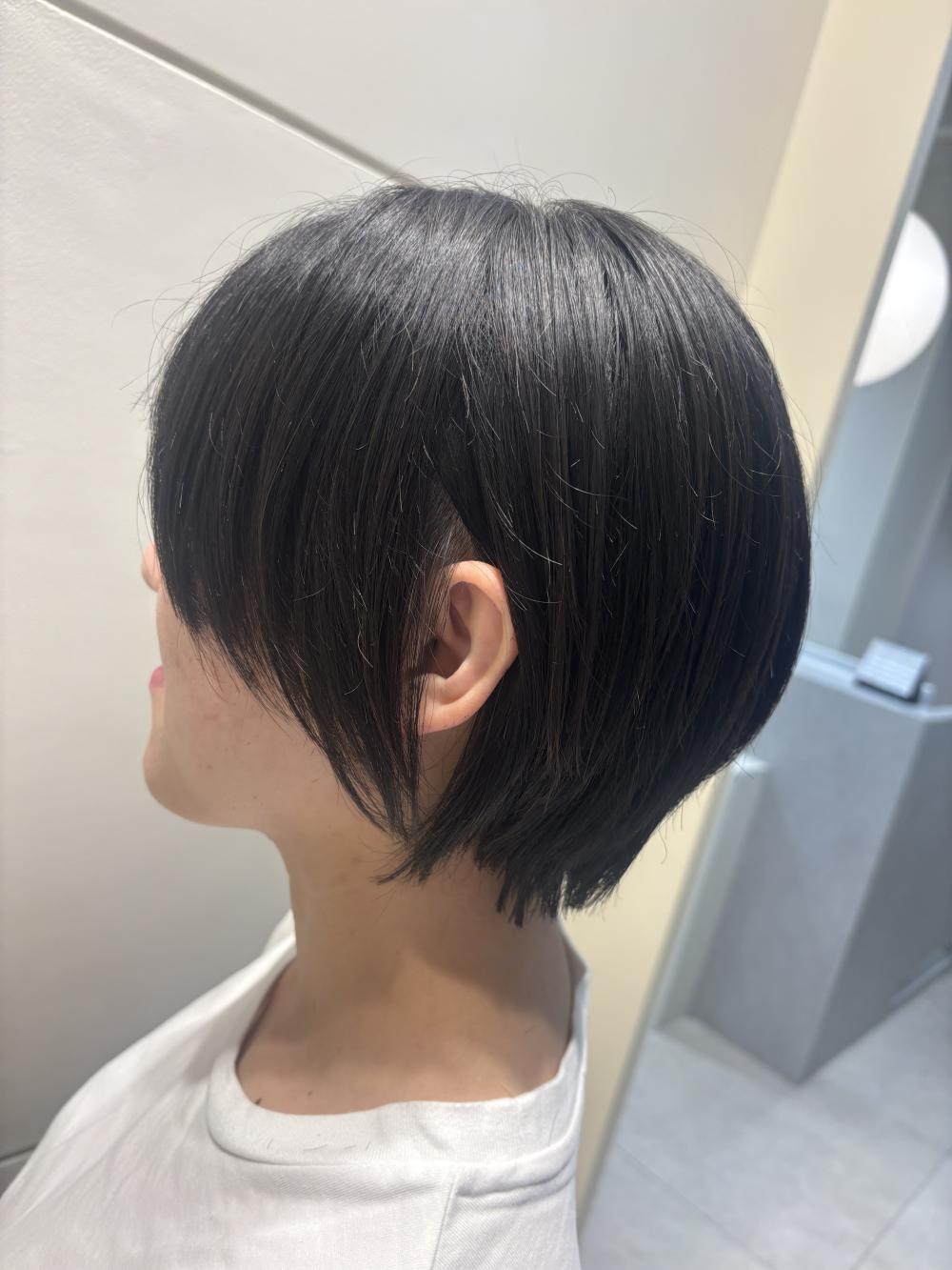 すっきりショートヘア