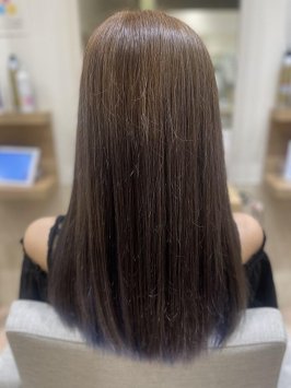グレージュ×インナーブルー