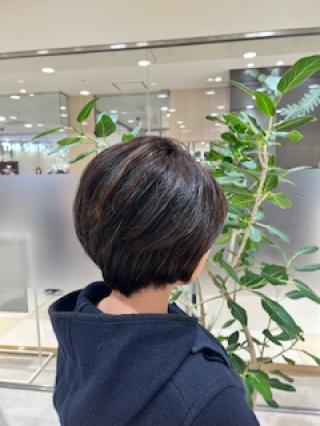 ショートボブ