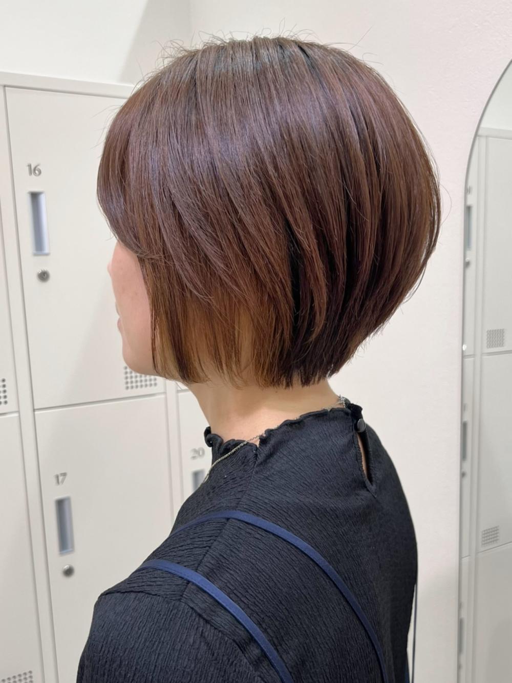 ショートボブ